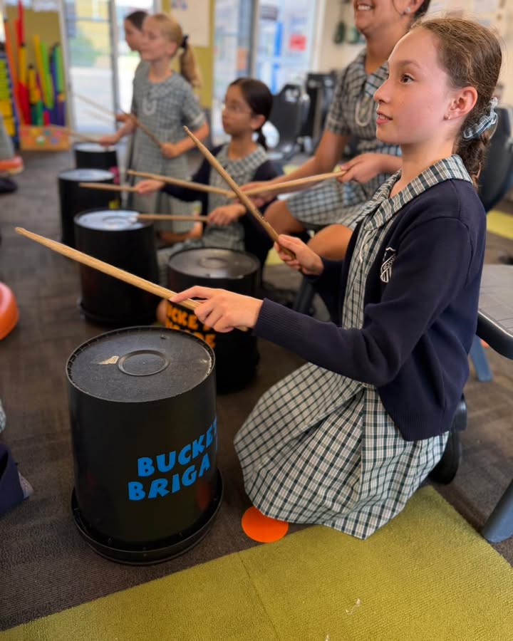 563943395785443_1306121398234302-1