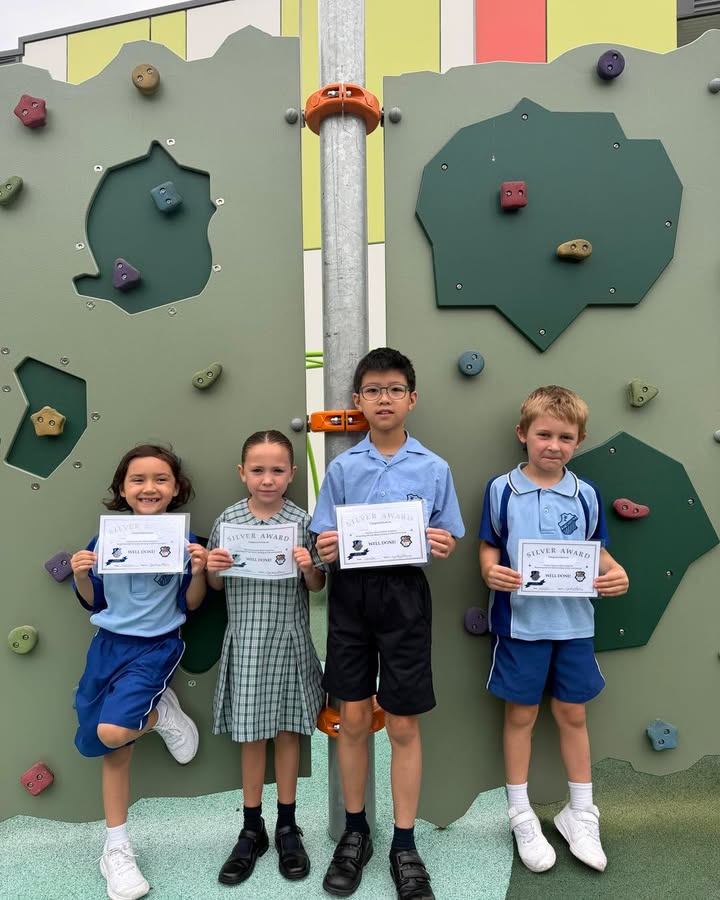 563943395785443_1317028273810281-1