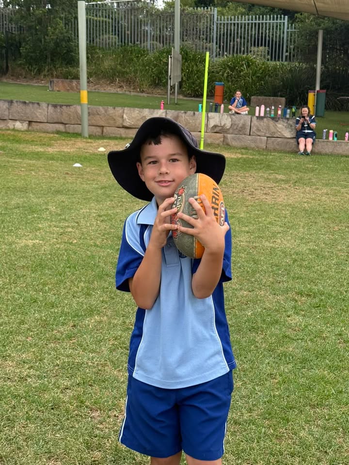 563943395785443_1319135666932875-1